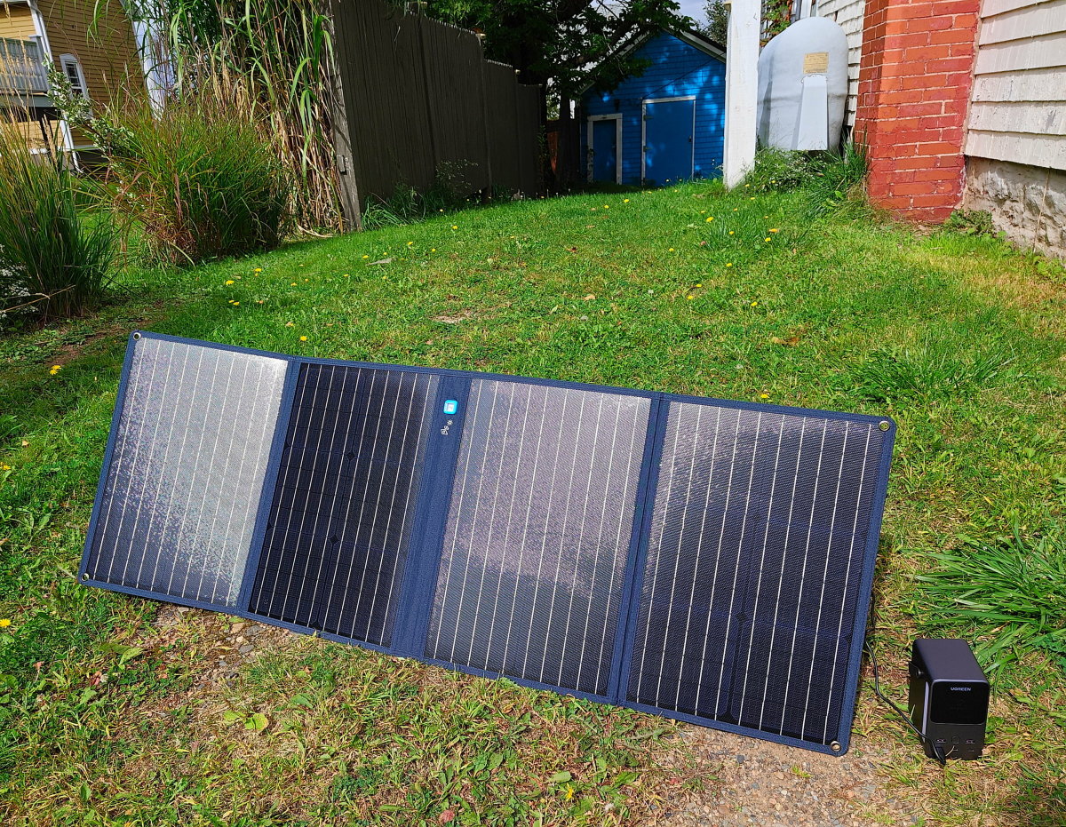Expion360 120W Portable Solar Panel Bundle with 10A Controller