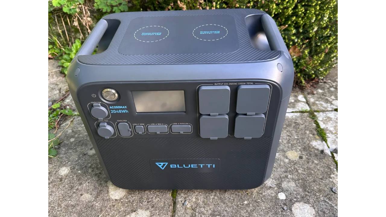 AC200Max%20Portable%20Power%20Station%20%20PP3 1742971975